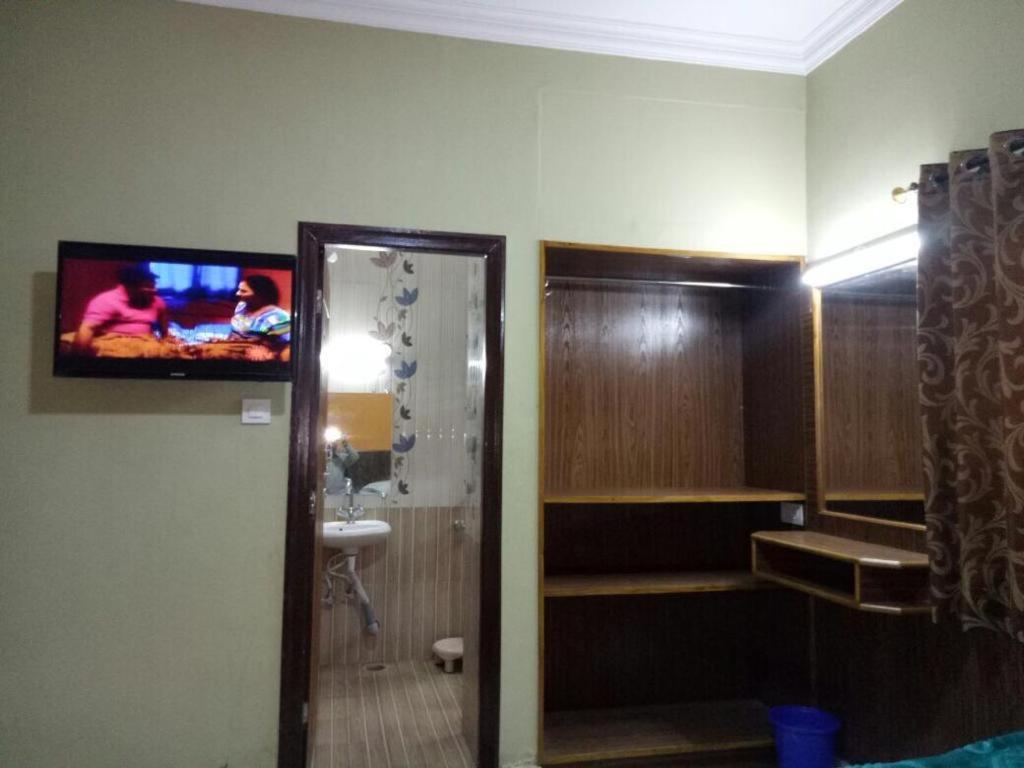 Sk.Cottage Ooty Bagian luar foto